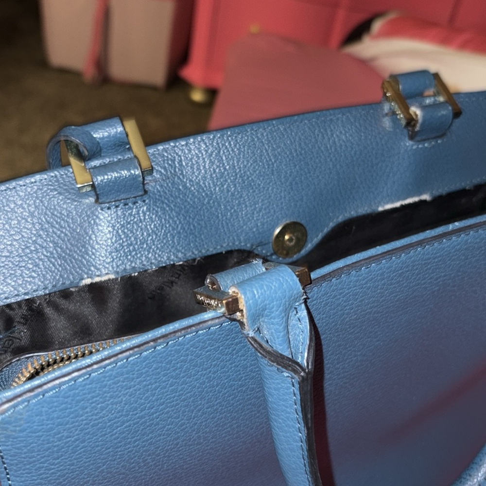 Calvin Klein Purse - Picture 11 of 12